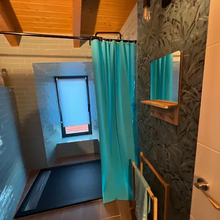 Grupo Garcia De Paredes Turisticos *