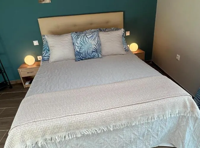 Grupo Garcia De Paredes Turisticos *