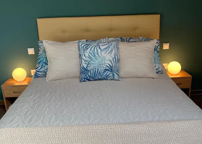 Grupo Garcia De Paredes Turisticos * Trujillo