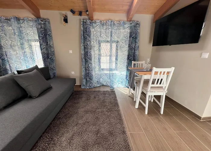 Grupo Garcia De Paredes Turisticos *